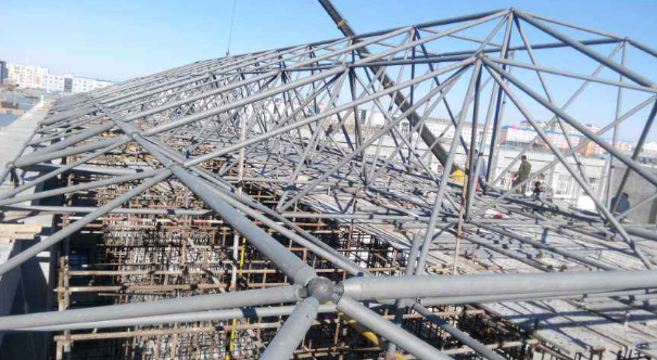 郑州细数网架装配中抉择应用钢结构对室第的优势